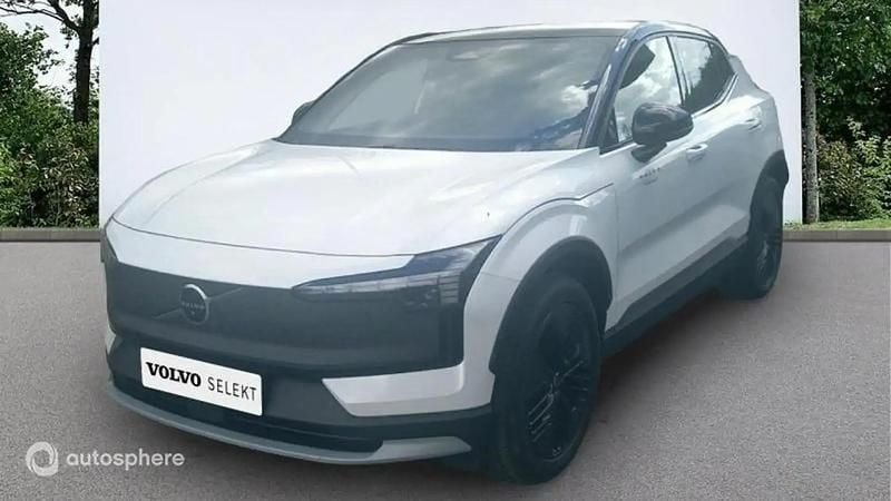 Utilisé 2025 Volvo EX30 Performance SUV | 47 990 € (Prix juste) - Image 1/4