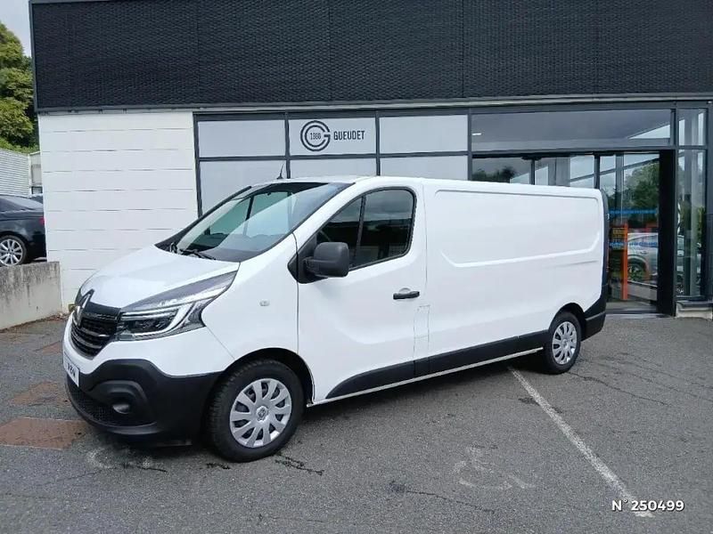 Blanc Utilisé 2021 Renault Trafic Van | 16 990 € (Bon prix) - Image 1/4