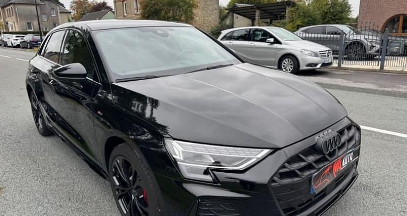 Noir Utilisé 2025 Audi A3 e-tron Sport Citadine | 52 499 € - Image 1/4