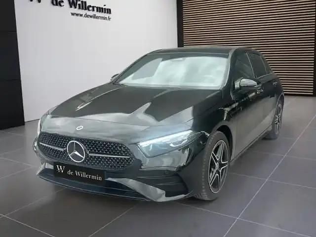 Noir cosmos métallisé Utilisé 2024 Mercedes A250 Berline | 49 950 € - Image 1/4