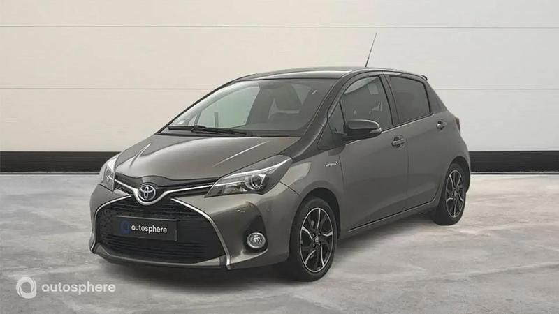 Utilisé 2017 Toyota Yaris Hybrid Berline | 13 799 € (Prix juste) - Image 1/4