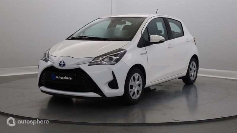 Blanc Utilisé 2019 Toyota Yaris Hybrid Berline | 15 390 € (Prix juste) - Image 1/4