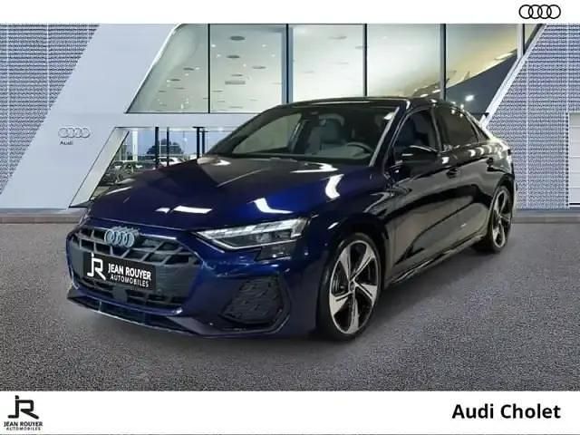 Bleu navarre metallise Nouvelle 2025 Audi A3 S-Line Berline | 39 999 € (Prix juste) - Image 1/4