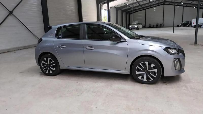 Gris Nouvelle 2025 Peugeot 208 Style Citadine | 20 900 € (Bon prix) - Image 1/4