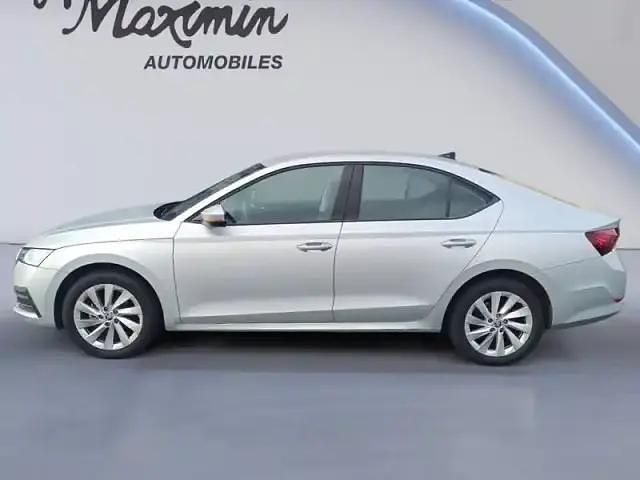 Occasion Skoda Octavia 110 ch (80 kW) 2024 Gris Berline