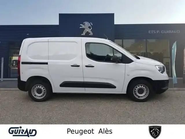 Occasion Opel Combo S 110 ch (80 kW) 2022 Blanc icy Berline