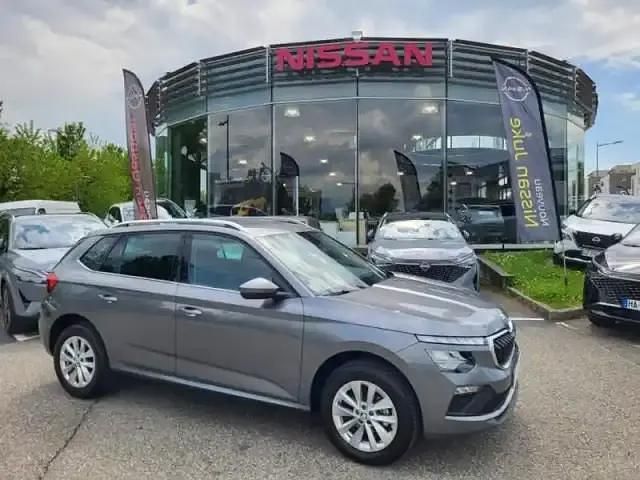 Gris graphite métallisé Utilisé 2024 Skoda Kamiq Selection SUV | 22 990 € (Super prix) - Image 1/4