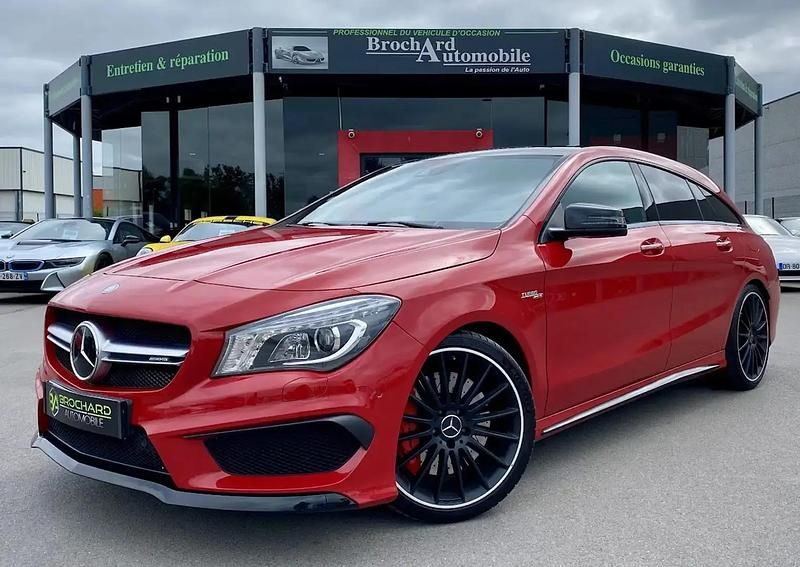 Rouge Utilisé 2015 Mercedes CLA45 AMG Shooting Brake AMG Break | 29 900 € - Image 1/4
