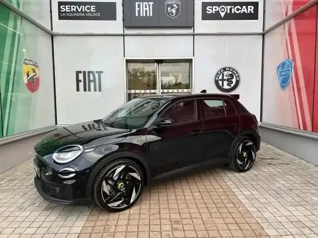 Noir venom Nouvelle 2025 Abarth 500 Turismo Berline | 36 990 € - Image 1/4