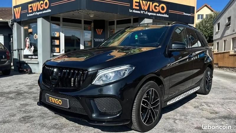 Noir Utilisé 2015 Mercedes GLE250 AMG SUV | 27 880 € - Image 1/4