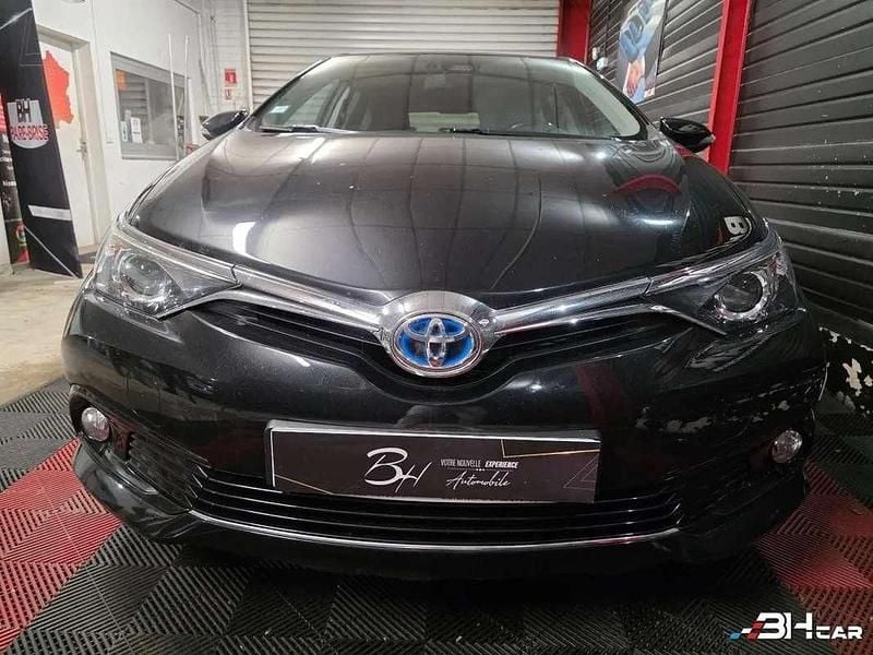Occasion Toyota Auris Hybrid Design 99 ch (72 kW) 2017 Noir Berline
