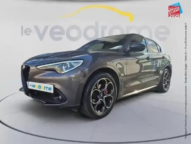 Gris Occasion 2021 Alfa Romeo Stelvio Veloce SUV | 33 999 € (Prix assez cher) - Image 1/4