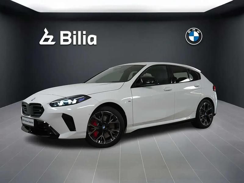Blanc Utilisé 2024 BMW M135 Sport Line Citadine | 55 281 € (Prix assez cher) - Image 1/4