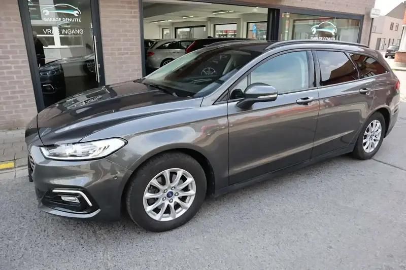 Gris Utilisé 2021 Ford Mondeo Trend Break | 19 000 € - Image 1/4