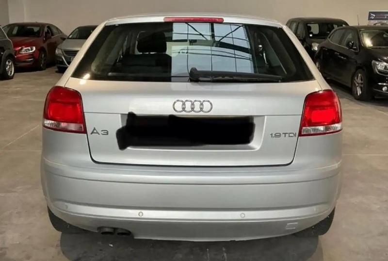 Occasion Audi A3 Ambiente 106 ch (77 kW) 2008 Gris Citadine
