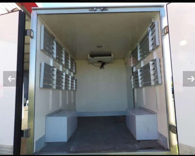 Image 4/4