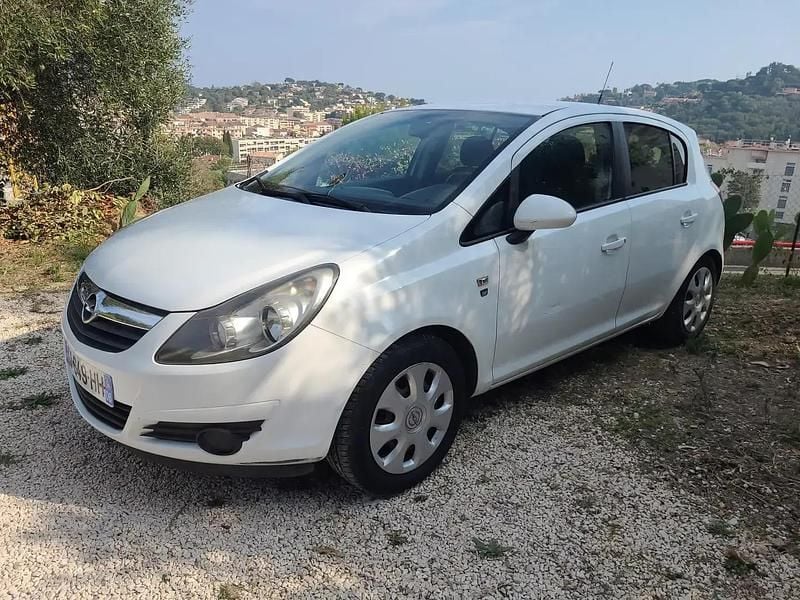 Blanc Occasion 2010 Opel Corsa Enjoy Berline | 3 890 € (Prix juste) - Image 1/4