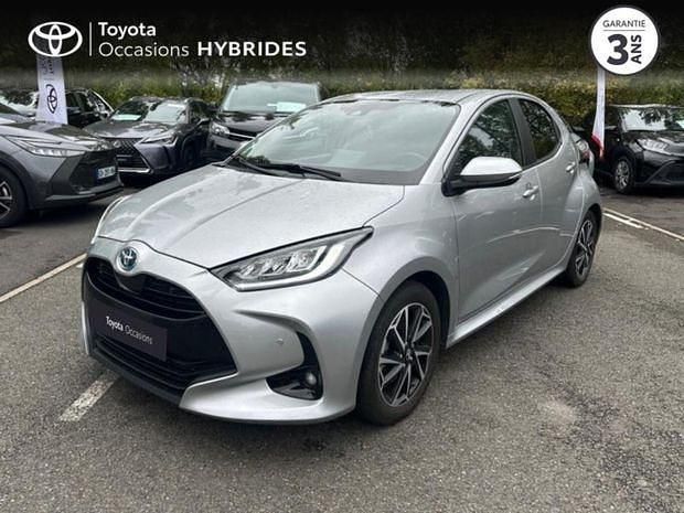 Gris Utilisé 2022 Toyota Yaris Hybrid Design | 19 990 € (Super prix) - Image 1/4