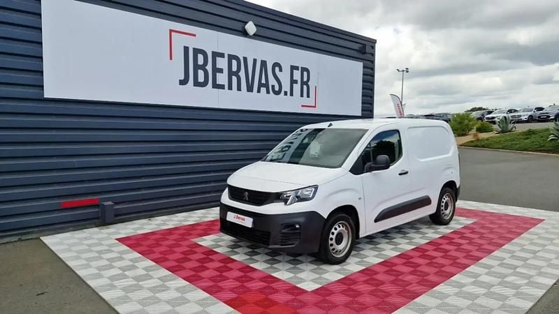 Blanc Utilisé 2021 Peugeot Partner Monospace | 15 990 € - Image 1/4