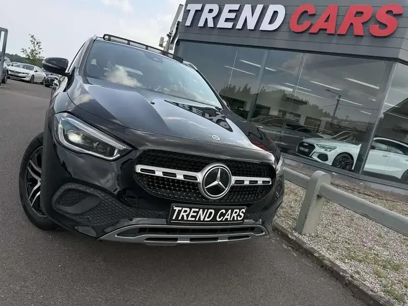 Noir Utilisé 2022 Mercedes GLA180 SUV | 32 999 € (Prix juste) - Image 1/4
