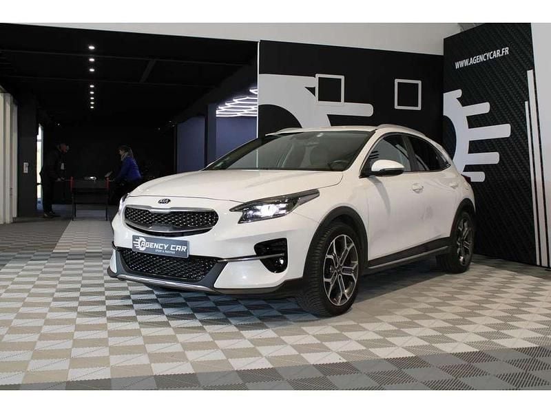 Occasion Kia Ceed 159 ch (116 kW) 2021 Blanc Citadine