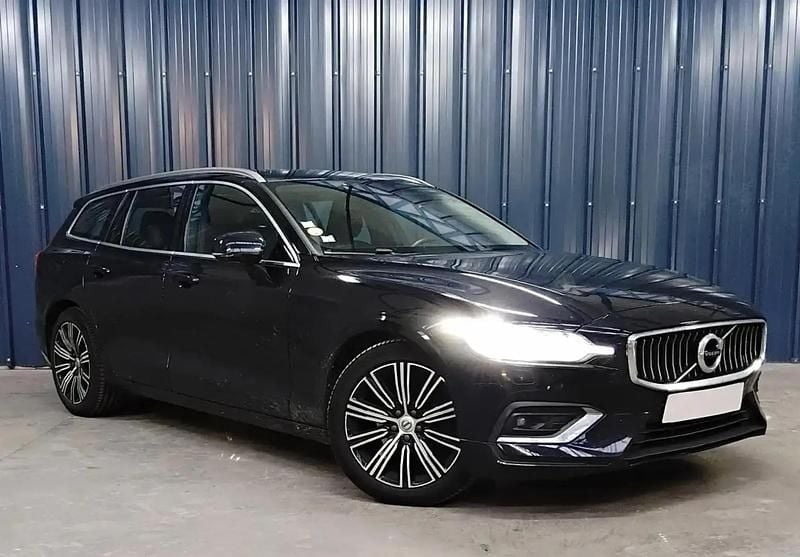Noir Occasion 2020 Volvo V60 Inscription Break | 26 490 € (Bon prix) - Image 1/4