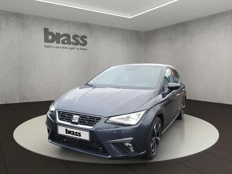 Gris Utilisé 2024 Seat Ibiza FR Berline | 22 480 € (Prix cher) - Image 1/4
