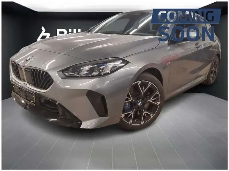 Gris Utilisé 2024 BMW 120 Sport Line Citadine | 44 092 € - Image 1/4