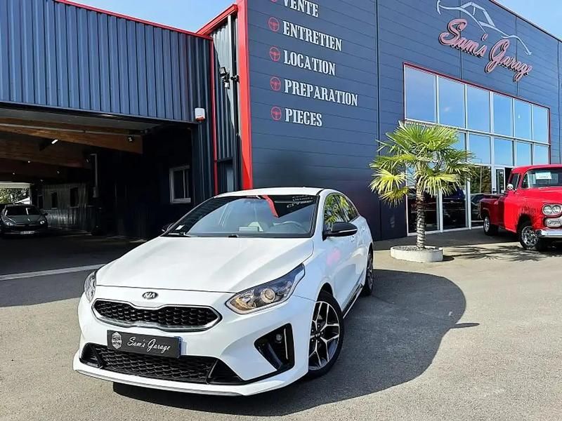 Utilisé 2019 Kia ProCeed 2 Citadine | 16 990 € - Image 1/4