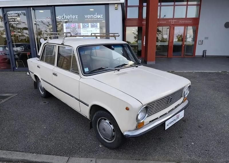 Beige Occasion 1986 Lada 2107 Berline | 5 990 € - Image 1/4
