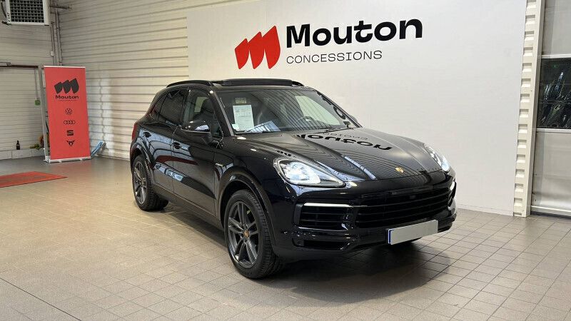 Utilisé 2021 Porsche Cayenne SUV | 64 900 € (Prix juste) - Image 1/4
