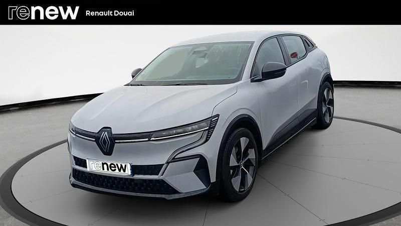 Gris Utilisé 2023 Renault Mégane Equilibre Berline | 23 999 € (Bon prix) - Image 1/4