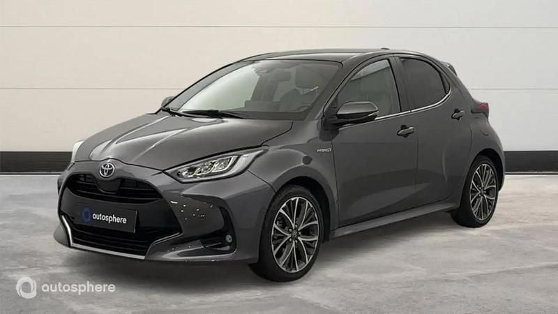 Gris Utilisé 2021 Toyota Yaris Hybrid Berline | 19 499 € (Prix juste) - Image 1/4