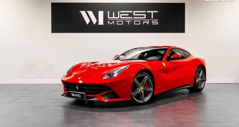 Rouge Utilisé 2014 Ferrari F12 Coupé | 227 900 € - Image 1/4