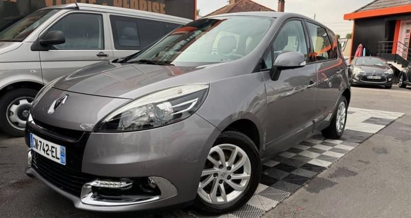 Utilisé 2012 Renault Scénic III Business Monospace | 4 990 € (Bon prix) - Image 1/4