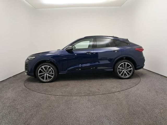 Occasion Audi Q5 Sportback Design 299 ch (219 kW) 2025 Bleu navarre métallisé SUV