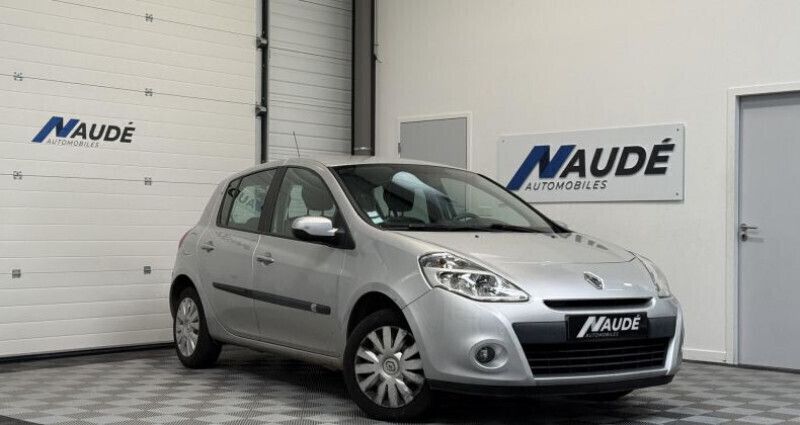 Utilisé 2010 Renault Clio II Authentique Citadine | 5 990 € (Prix juste) - Image 1/4