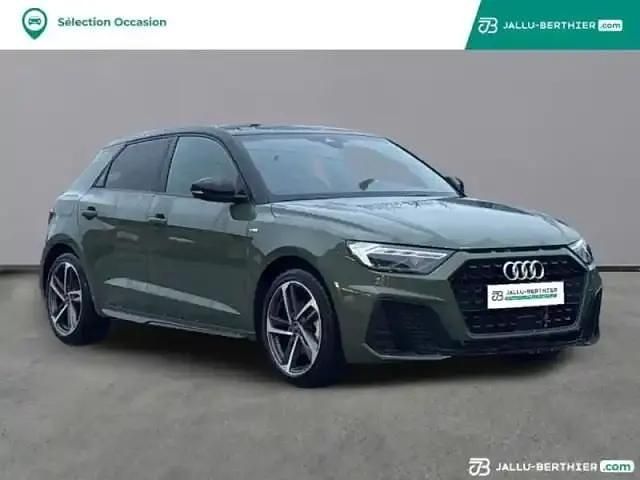 Occasion Audi A1 Sportback S-line plus 116 ch (85 kW) 2025 Vert district métallisé noir mythe métallisé Citadine