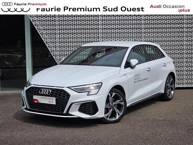 Blanc glacier métallisé Occasion 2024 Audi A3 Sportback e-tron S-Line Citadine | 36 490 € (Prix juste) - Image 1/4