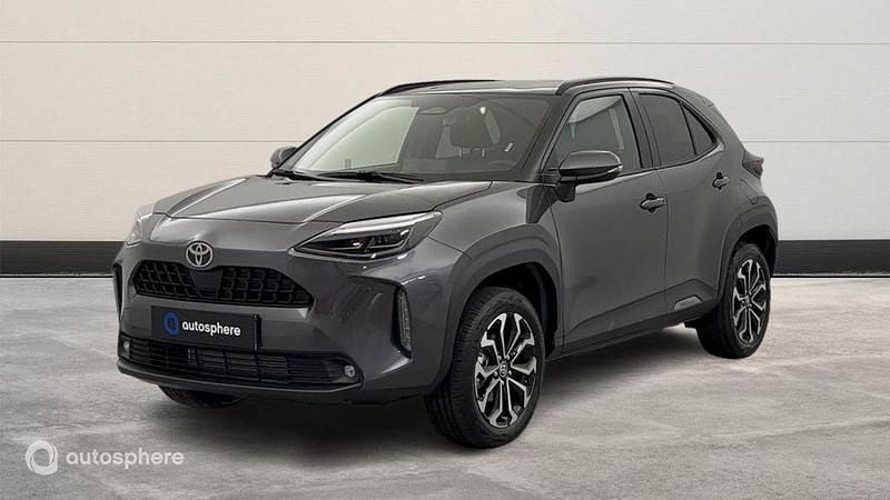 Gris Nouvelle 2025 Toyota Yaris Hybrid Design SUV | 27 899 € (Prix juste) - Image 1/4