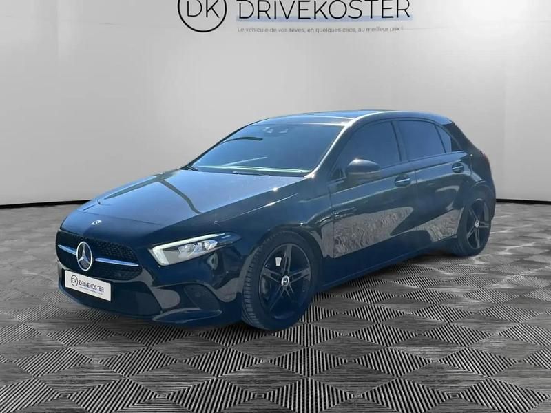 Noir Occasion 2020 Mercedes A180 AMG line Berline | 22 490 € (Prix juste) - Image 1/4