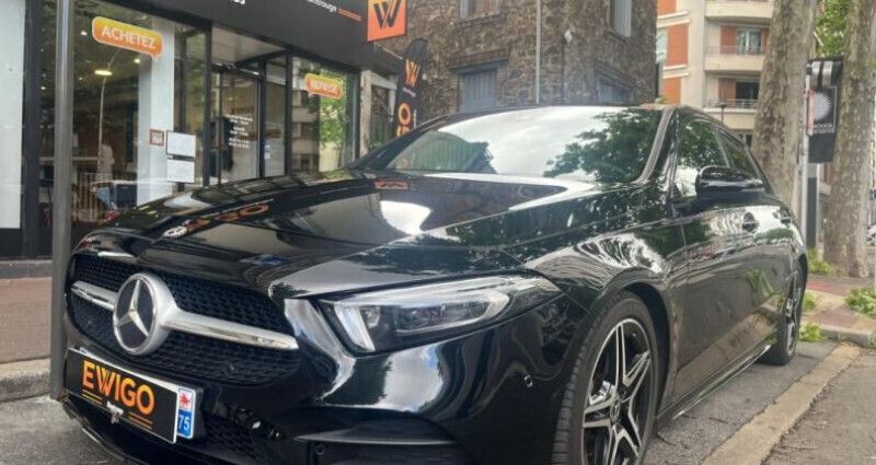 Noir Utilisé 2022 Mercedes A150 AMG line Berline | 32 290 € - Image 1/4
