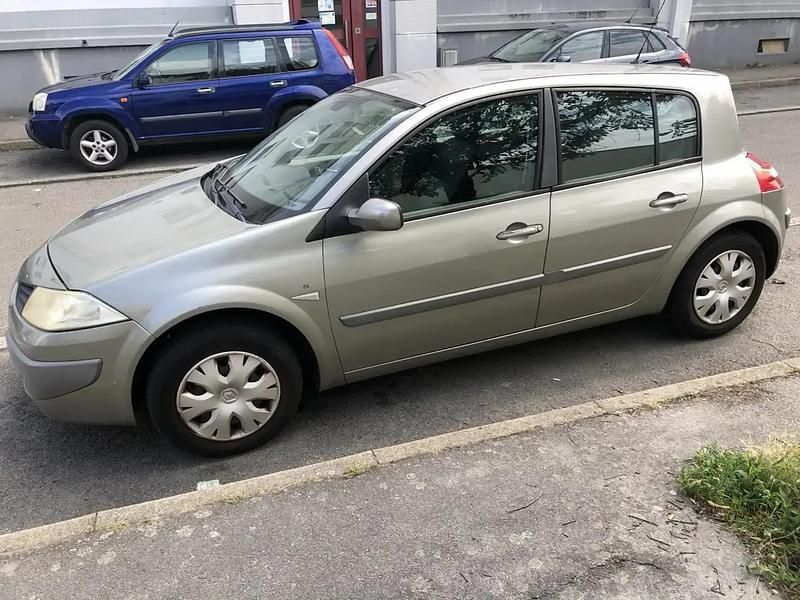 Utilisé 2007 Renault Mégane II Authentique Berline | 1 950 € - Image 1/4