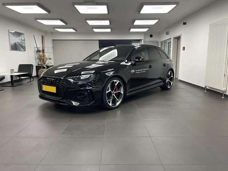Gris Utilisé 2024 Audi RS4 Competition Break | 76 820 € (Super prix) - Image 1/4