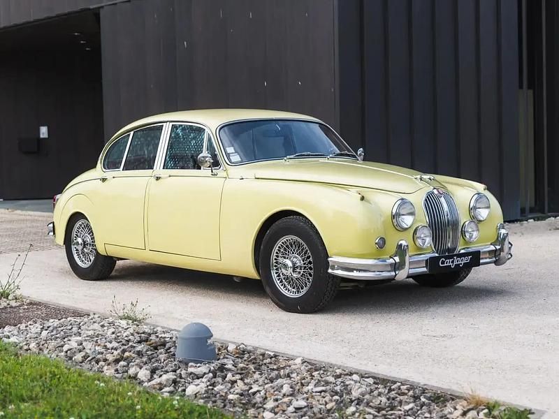 Jaune Occasion 1965 Jaguar MK II Berline | 39 900 € - Image 1/4