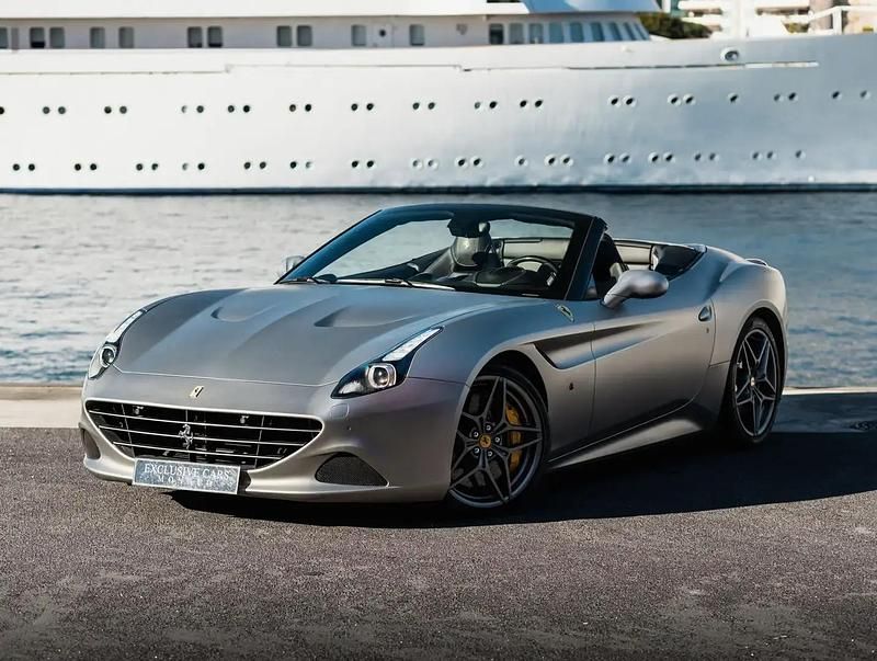 Gris Utilisé 2014 Ferrari California Cabriolet | 162 900 € - Image 1/4