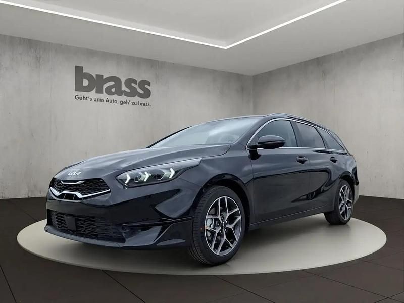 Noir Nouvelle 2025 Kia Ceed Sportswagon 4 Break | 28 090 € (Prix juste) - Image 1/4