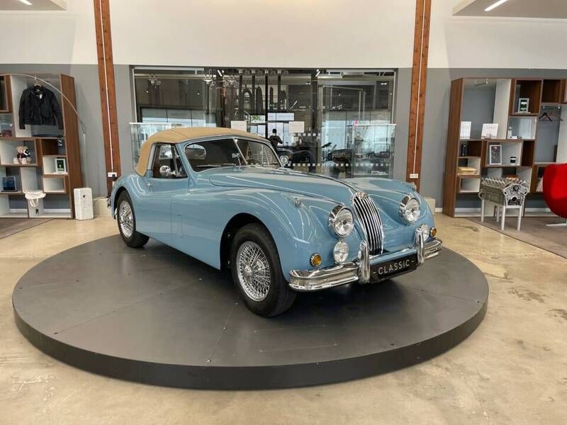 Bleu Utilisé 1955 Jaguar XK SE Cabriolet | 209 900 € - Image 1/4