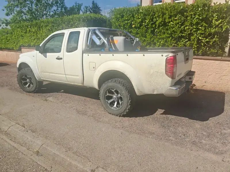 Utilisé 2007 Nissan Navara SE Pick-up | 5 500 € - Image 1/4