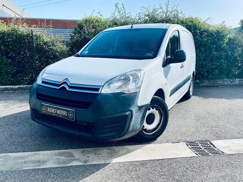 Blanc Utilisé 2017 Citroën Berlingo Monospace | 9 990 € (Prix assez cher) - Image 1/4